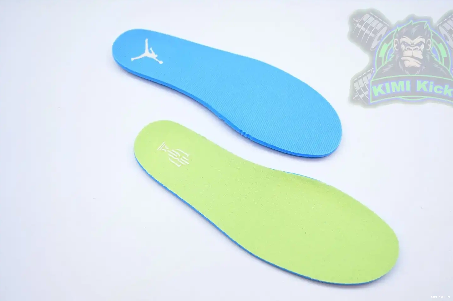 Room “Away” Low OG Jordan Air Trophy Jordan Kimikick x 1 0820